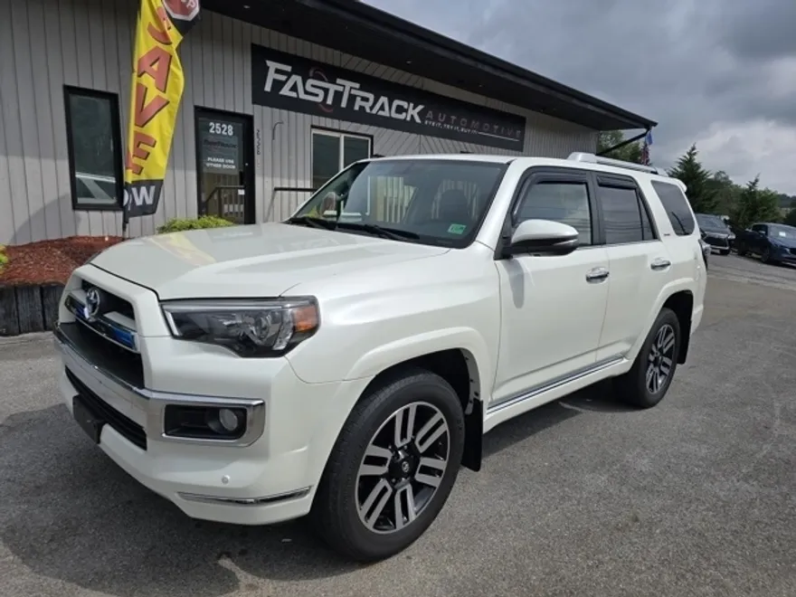 2018 Toyota 4Runner Limited photo 1