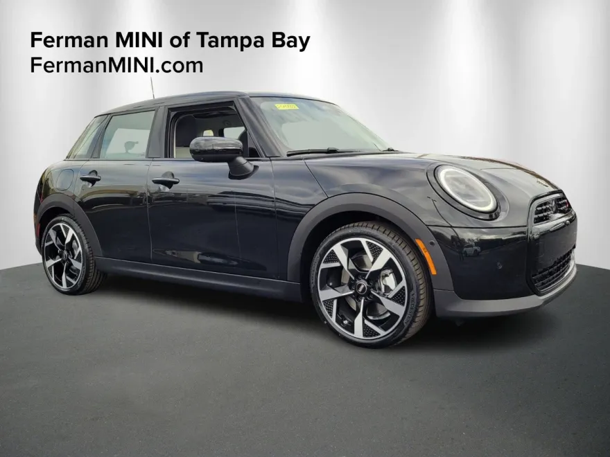 2025 Mini Cooper 4 Door Hardtop S photo 1