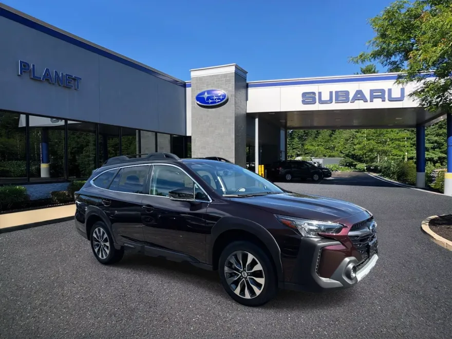 2023 Subaru Outback Limited photo 1