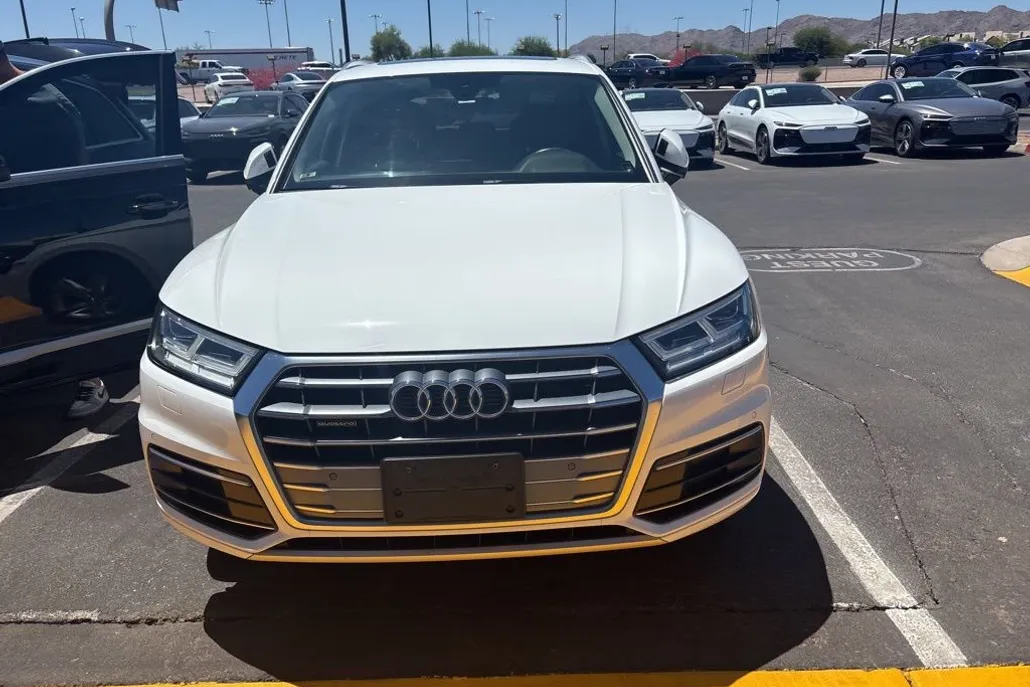 2019 Audi Q5 2.0T Premium photo 1