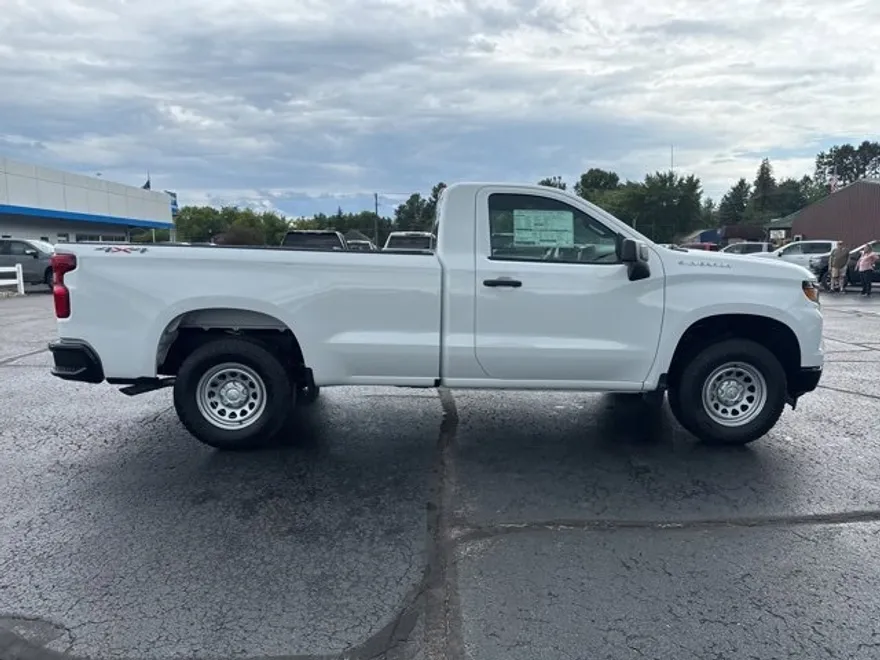 2025 Chevrolet Silverado 1500 photo 1