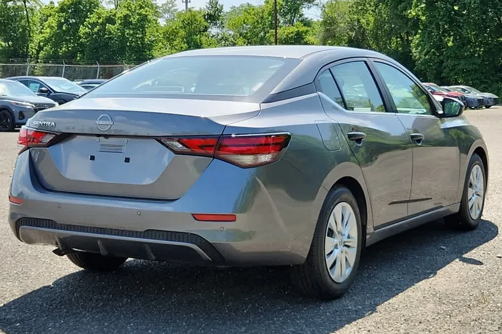 2024 Nissan Sentra S photo 1