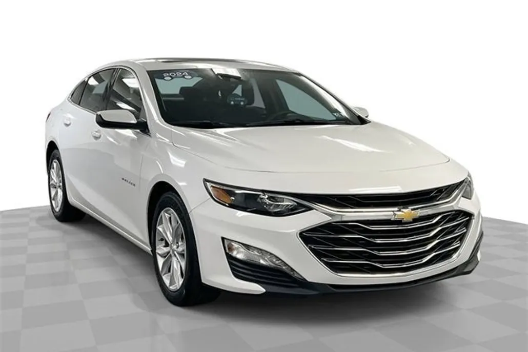 2024 Chevrolet Malibu 1LT photo 1