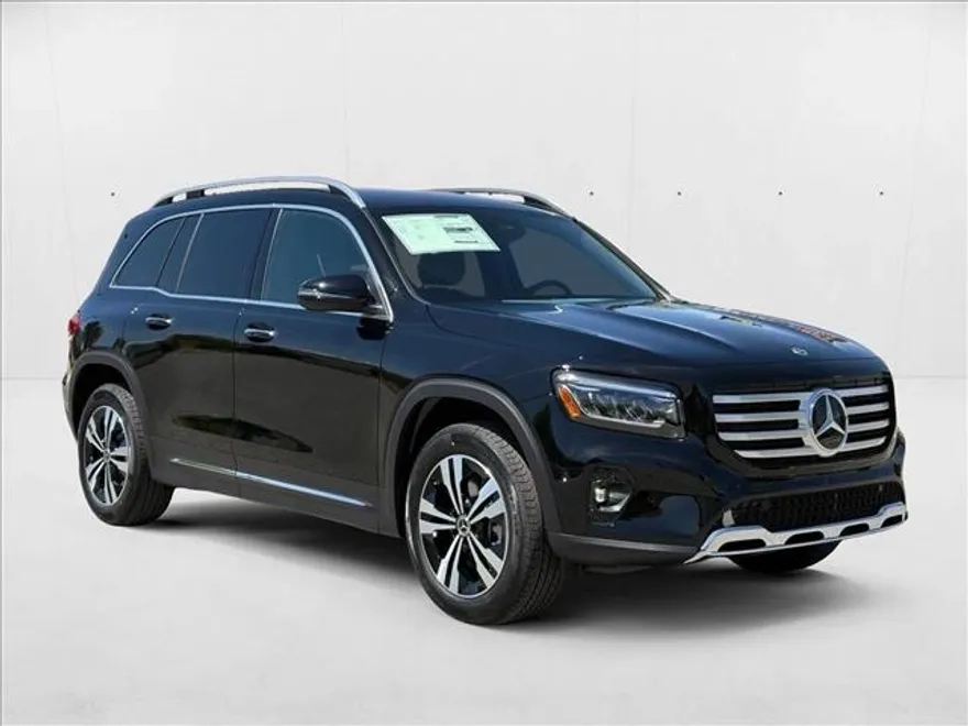 2025 Mercedes Benz GLB 250 4MATIC photo 1