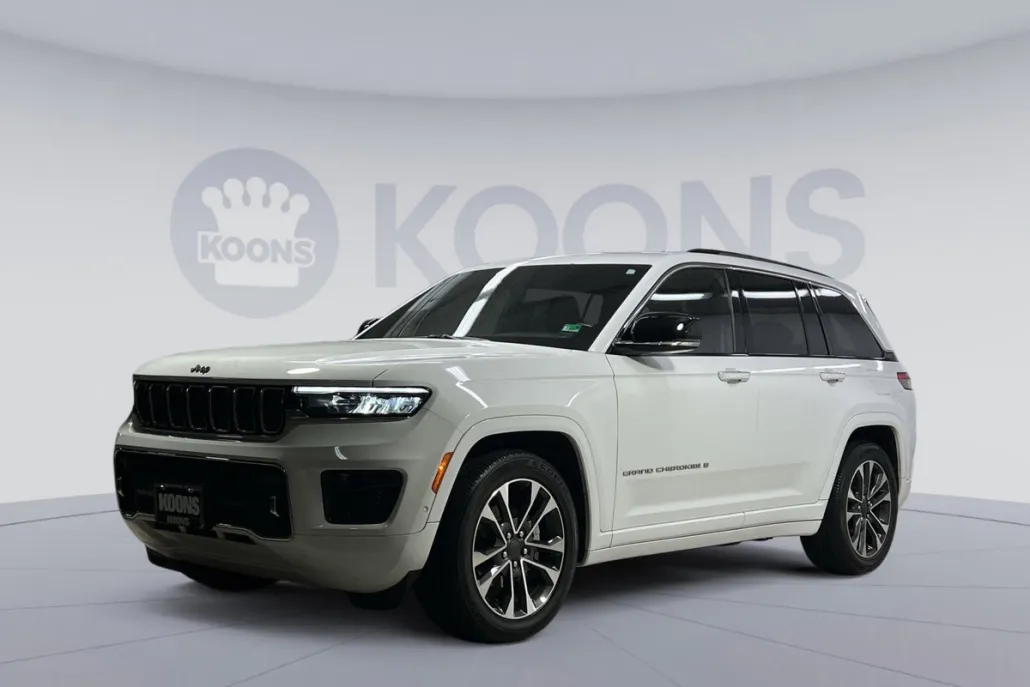 2022 Jeep Grand Cherokee Overland photo 1
