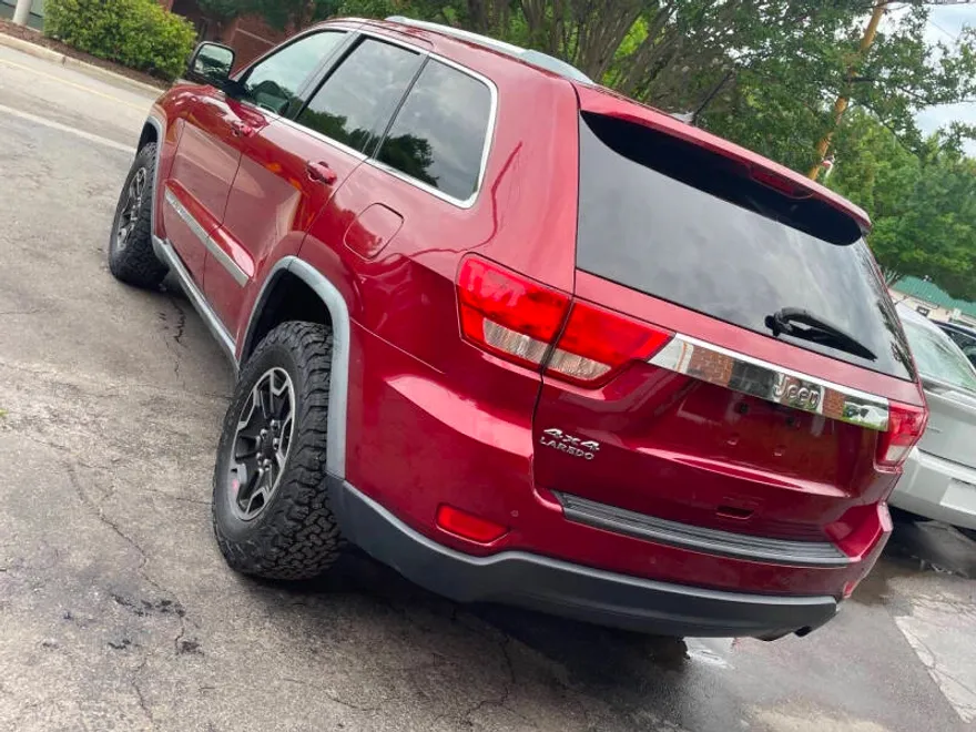 2012 Jeep Grand Cherokee Laredo photo 1
