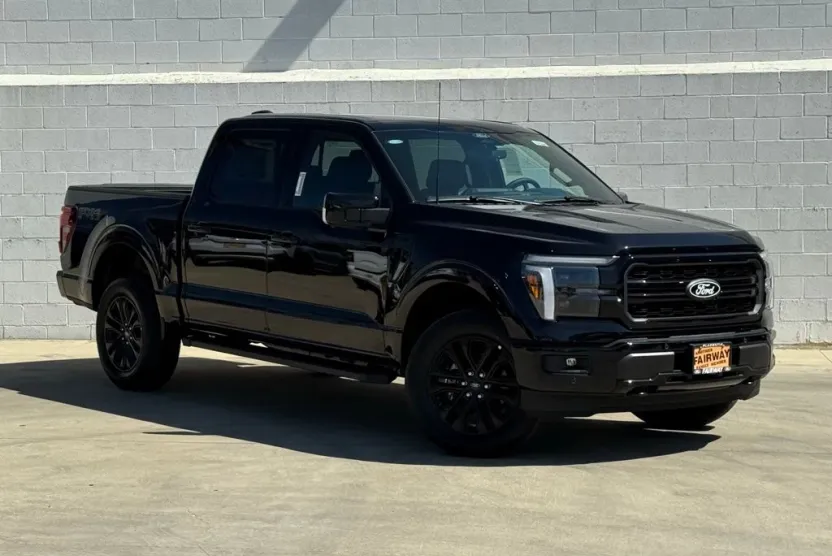2025 Ford F-150 Lariat photo 1