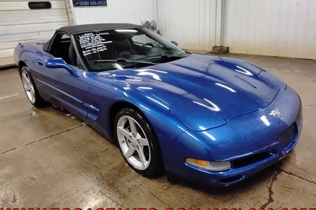 2003 Chevrolet Corvette photo 1