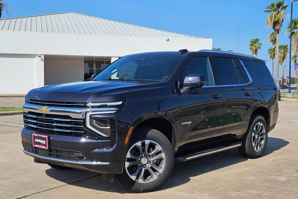 2025 Chevrolet Tahoe LT photo 1