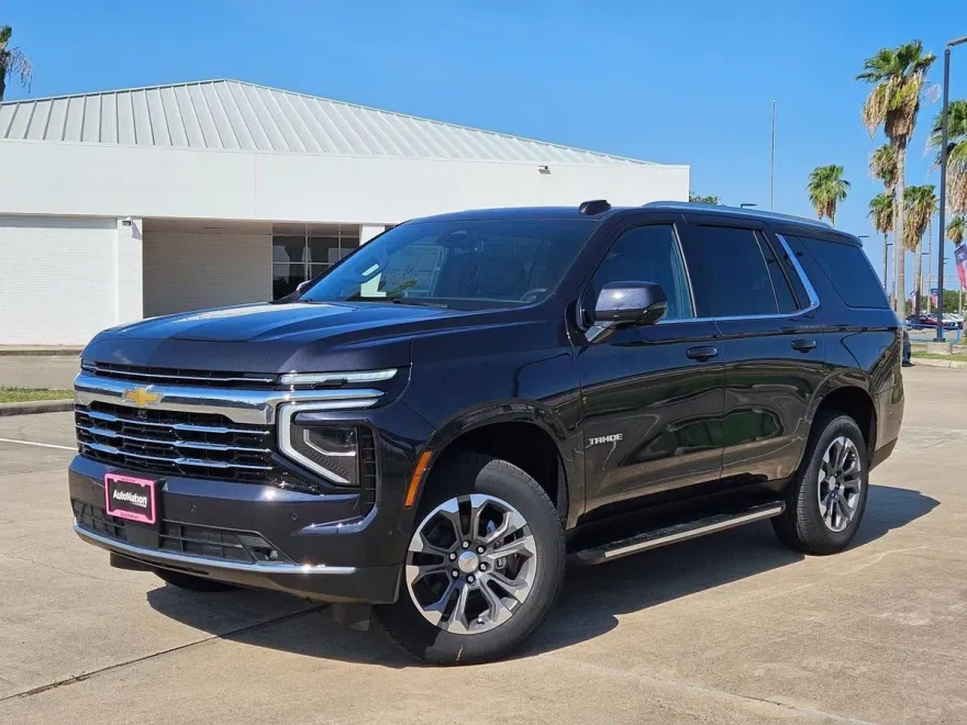 2025 Chevrolet Tahoe LT photo 1