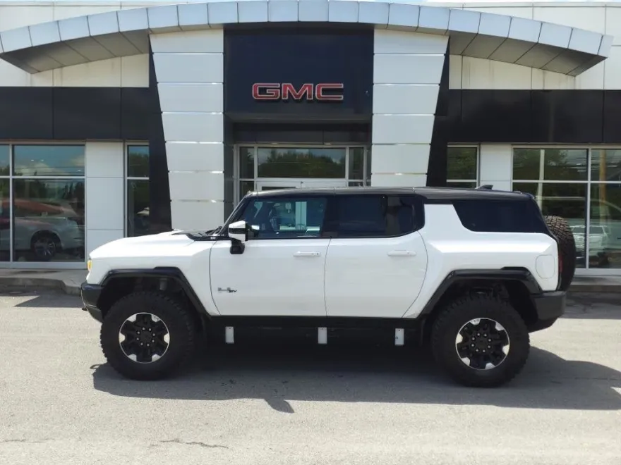 2024 Gmc Hummer EV SUV photo 1