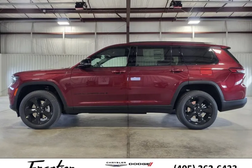 2025 Jeep Grand Cherokee Limited photo 1