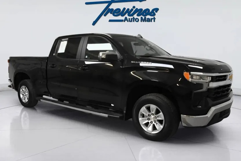 2024 Chevrolet Silverado 1500 LT photo 1
