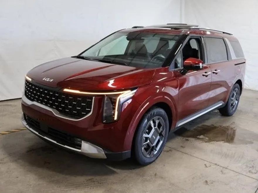 2026 Kia Carnival SX photo 1