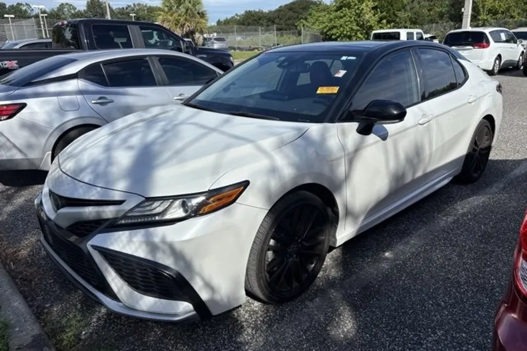 2021 Toyota Camry XSE photo 1