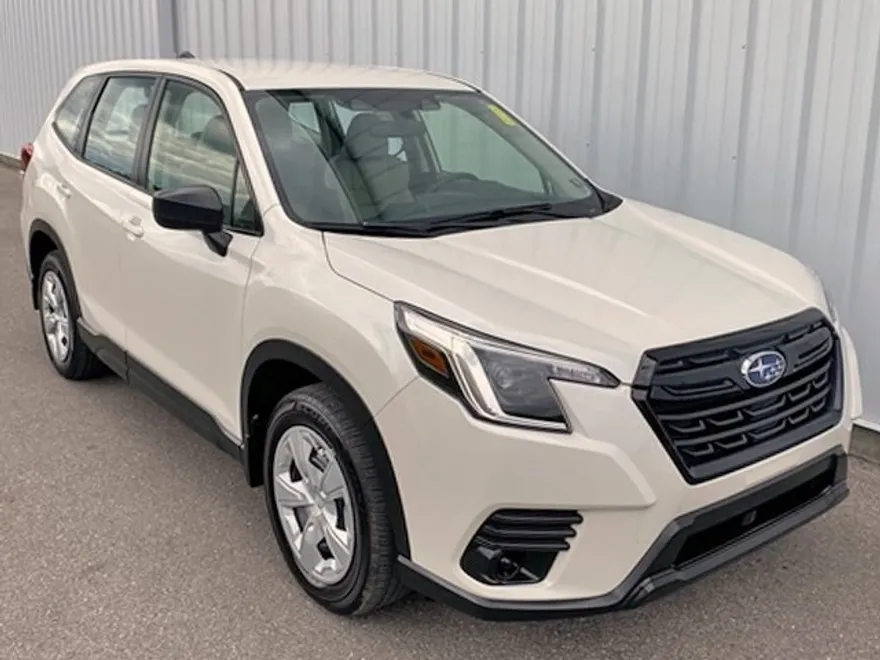 2024 Subaru Forester Base photo 1