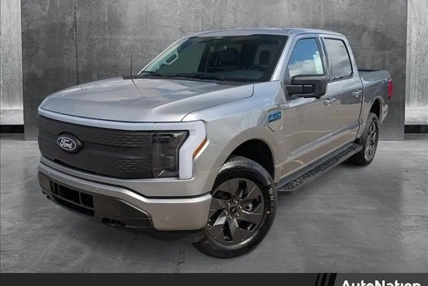 2025 Ford F-150 Lightning photo 1