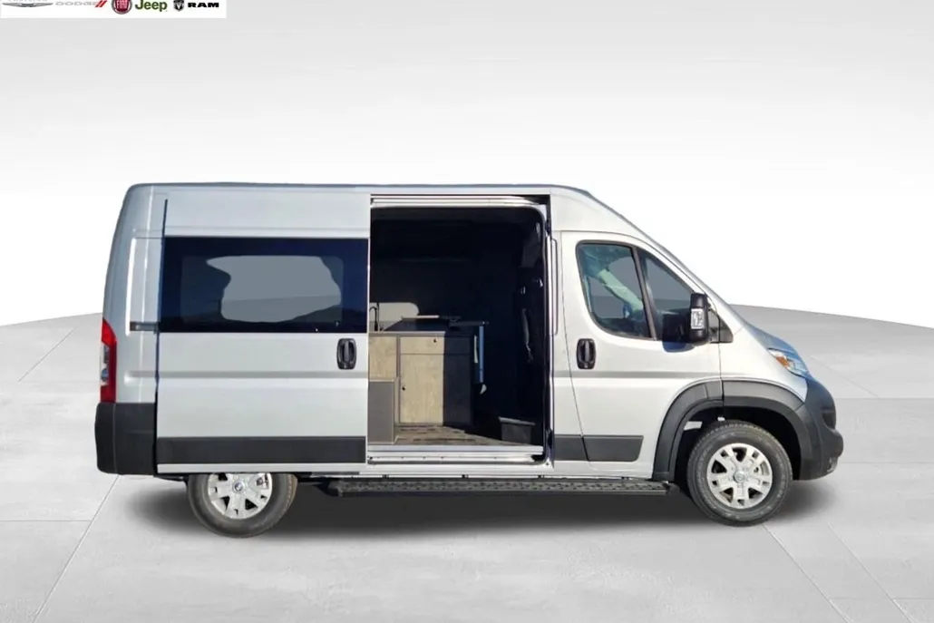 2024 Ram ProMaster 1500 SLT photo 1