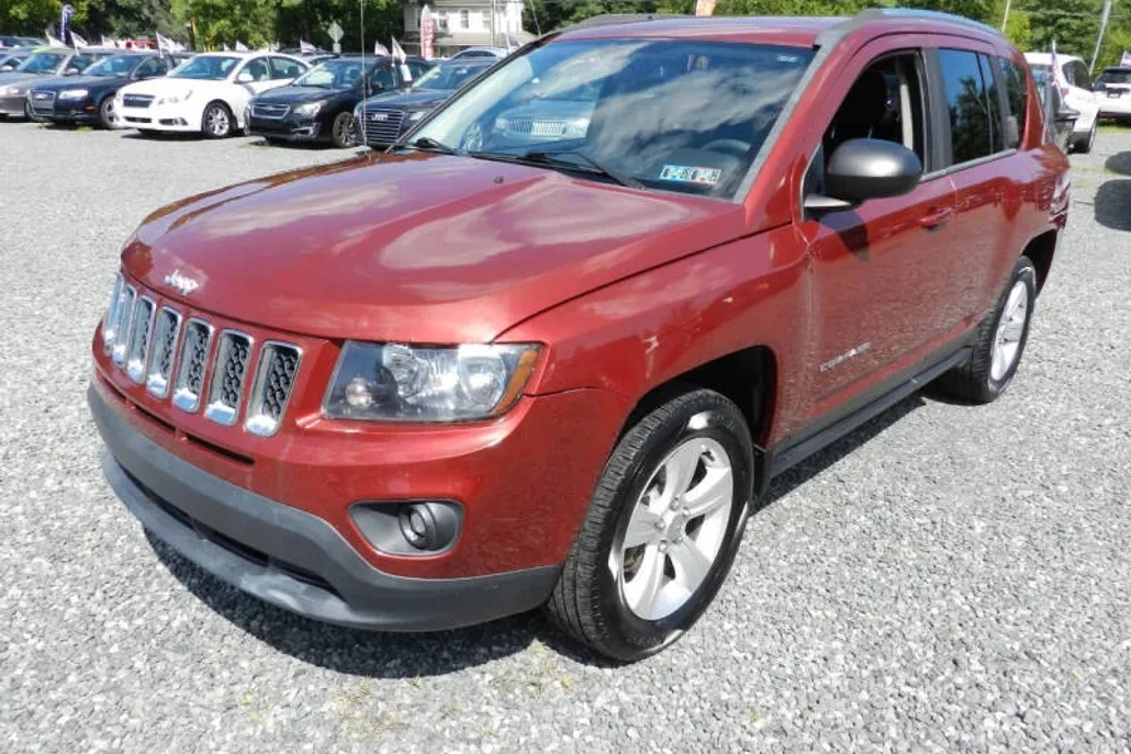 2014 Jeep Compass Sport photo 1