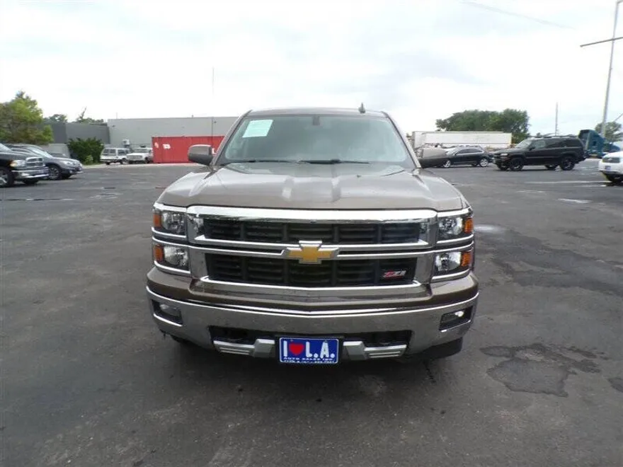 2015 Chevrolet Silverado 1500 LT photo 1