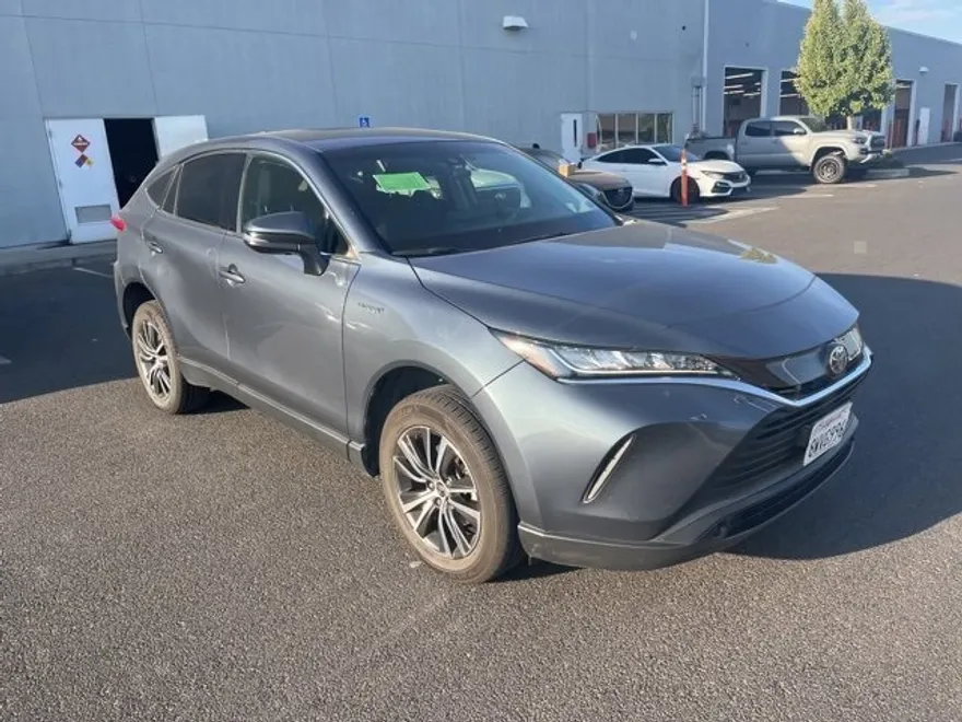 2021 Toyota Venza LE photo 1