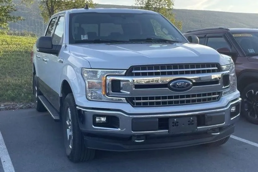 2019 Ford F-150 XLT photo 1