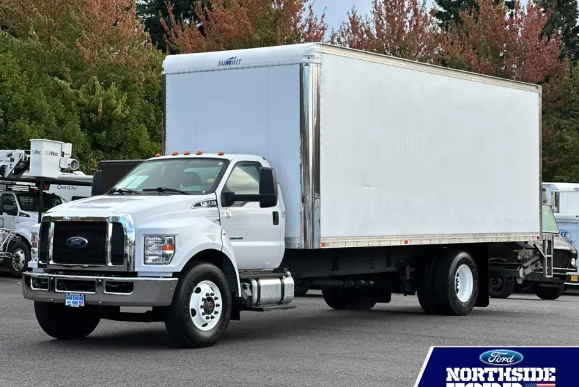 2021 Ford F-650 SuperCab photo 1
