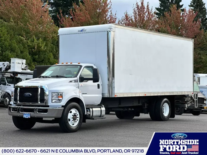2021 Ford F-650 SuperCab photo 1