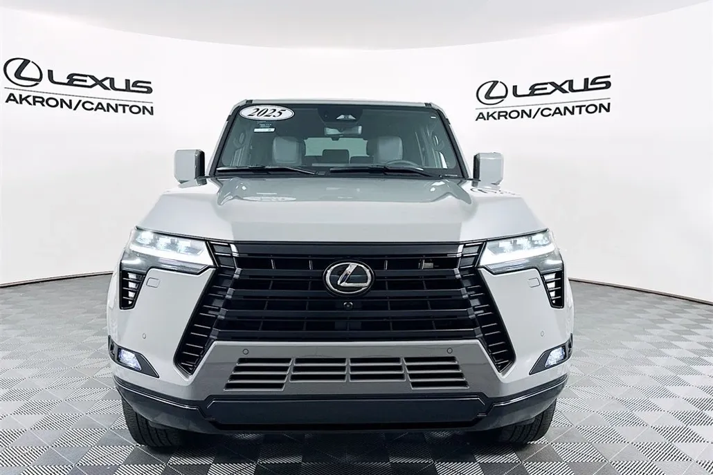 2025 Lexus GX 550 Luxury photo 1