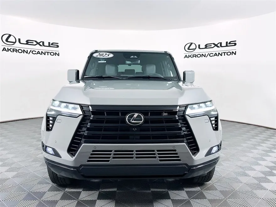 2025 Lexus GX 550 Luxury photo 1