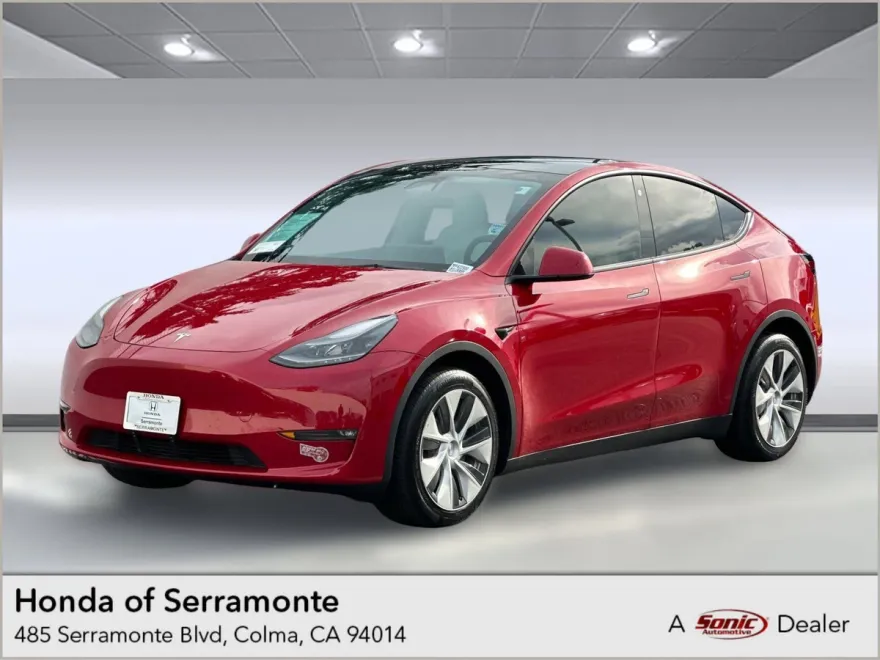2023 Tesla Model Y Long Range photo 1