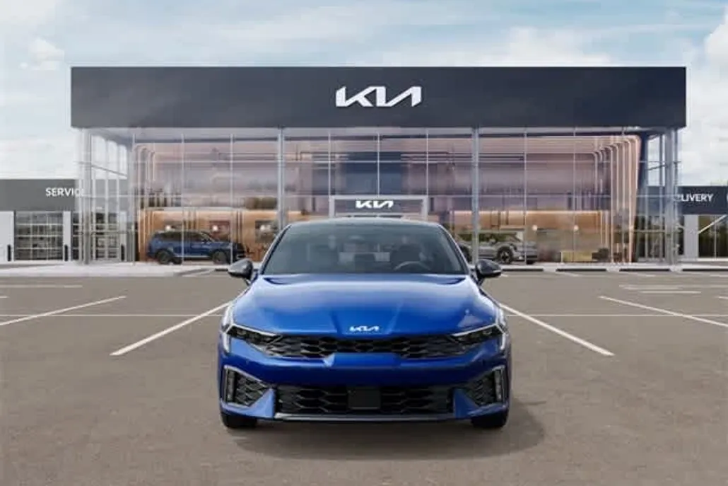 2026 Kia K5 GT-Line photo 1