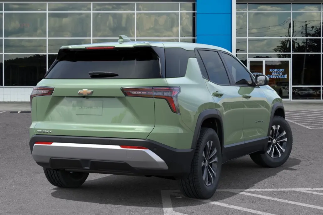 2026 Chevrolet Equinox LT photo 1