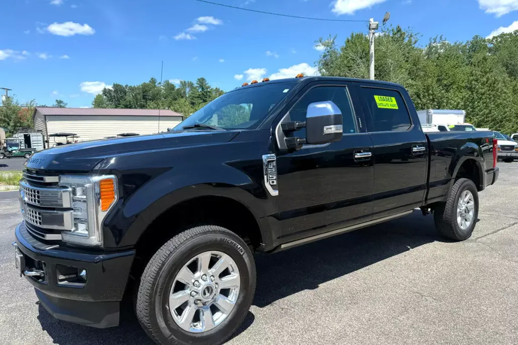 2017 Ford F-250 Platinum photo 1