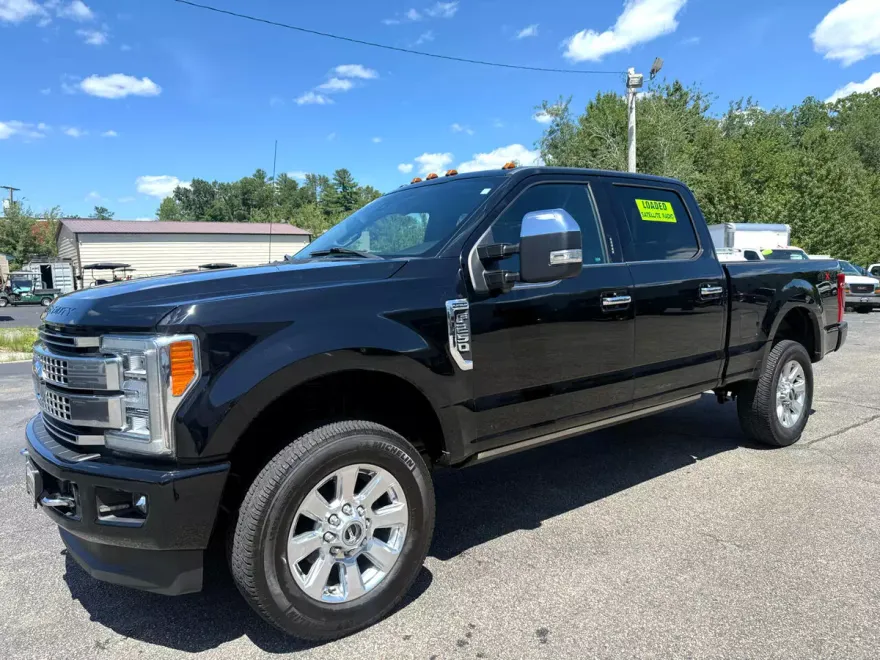 2017 Ford F-250 Platinum photo 1