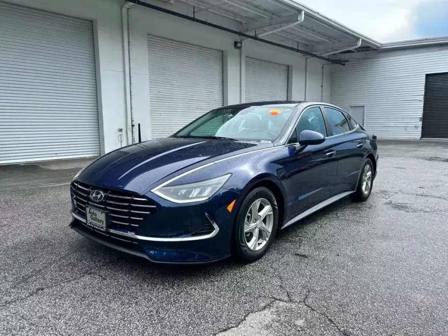 2021 Hyundai Sonata SE photo 1