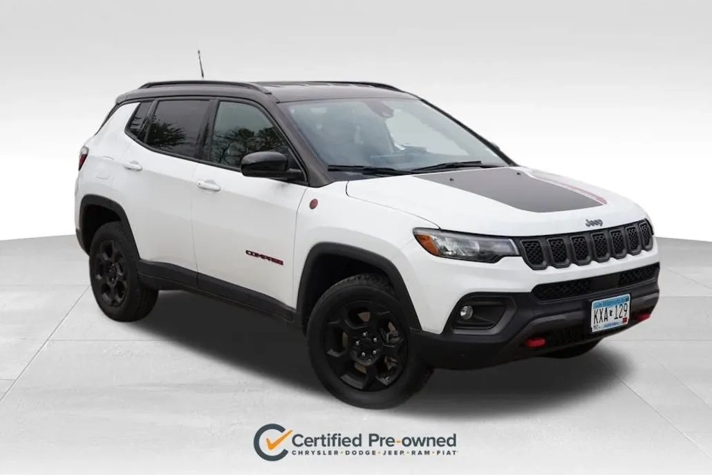 2023 Jeep Compass Trailhawk photo 1