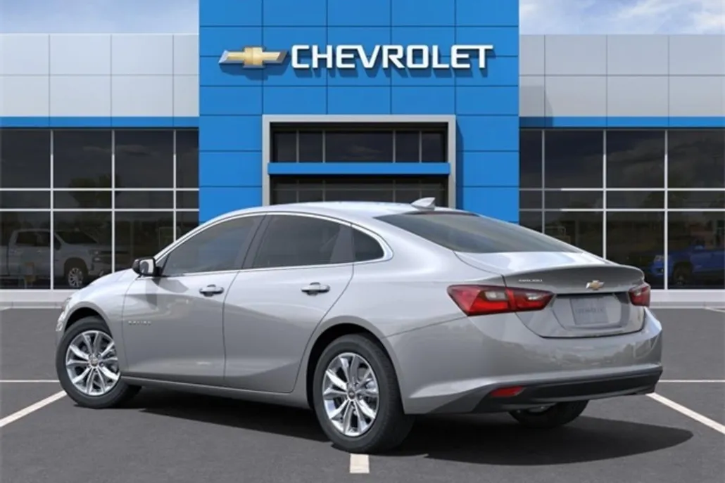 2024 Chevrolet Malibu 1LT photo 1