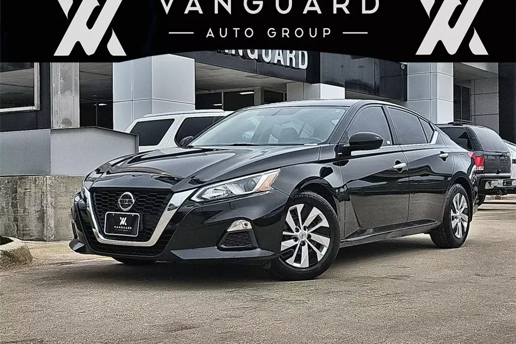 2019 Nissan Altima 2.5 S photo 1