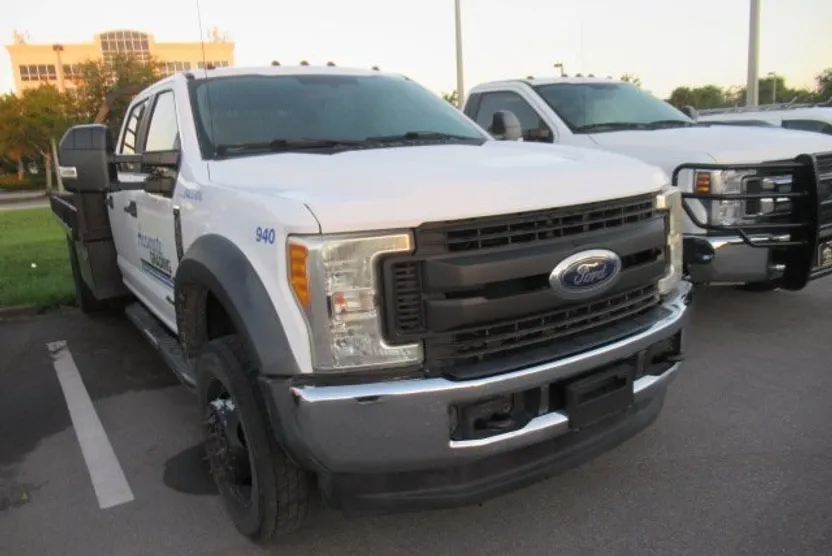 2017 Ford F-550 XL photo 1