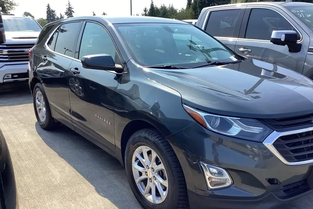 2018 Chevrolet Equinox LT photo 1