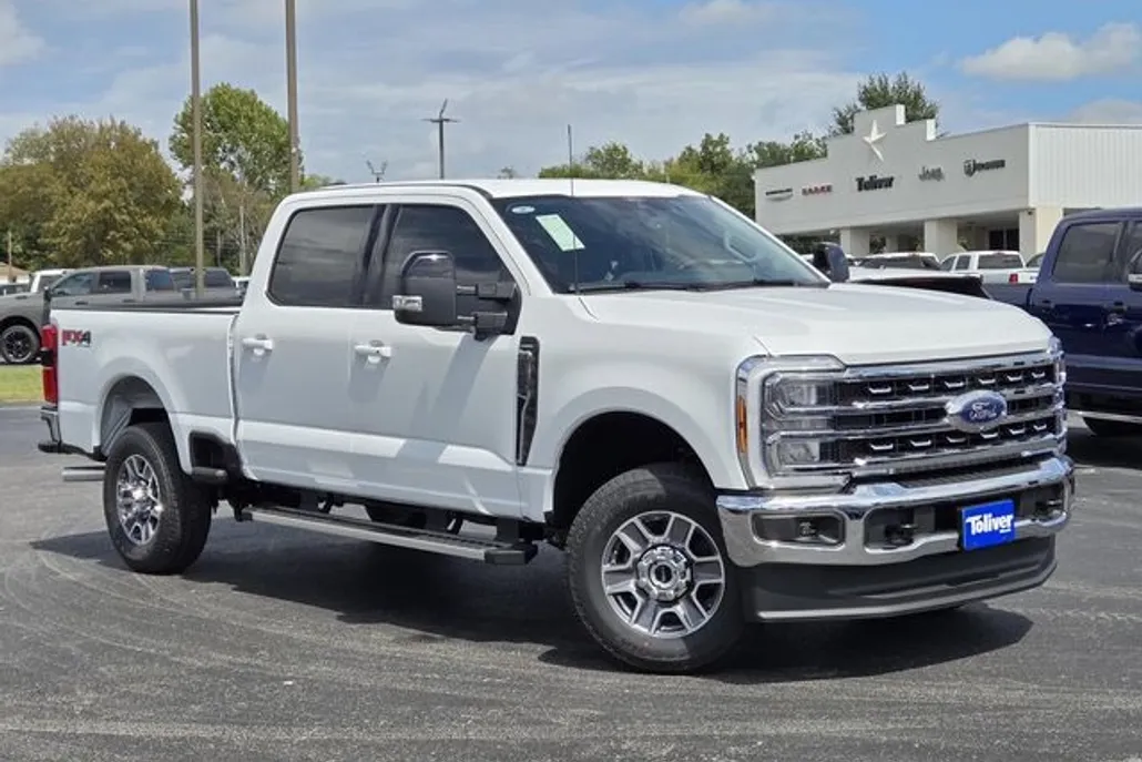 2026 Ford F-250 Lariat photo 1