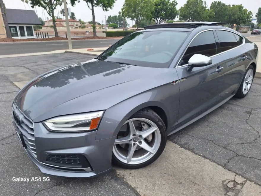 2018 Audi A5 2.0T Quattro Premium photo 1