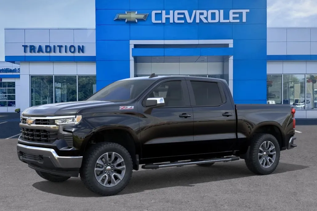 2026 Chevrolet Silverado 1500 LT photo 1