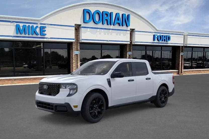 2025 Ford Maverick XLT photo 1