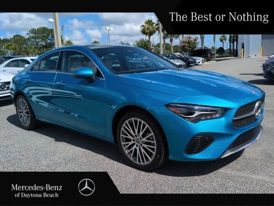 2025 Mercedes Benz CLA 250 4MATIC photo 1