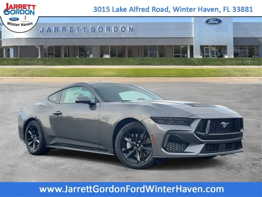 2025 Ford Mustang GT photo 1