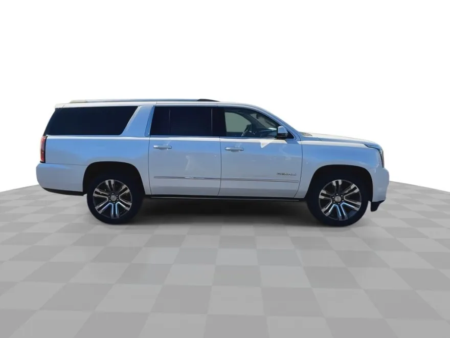 2019 Gmc Yukon XL Denali photo 1