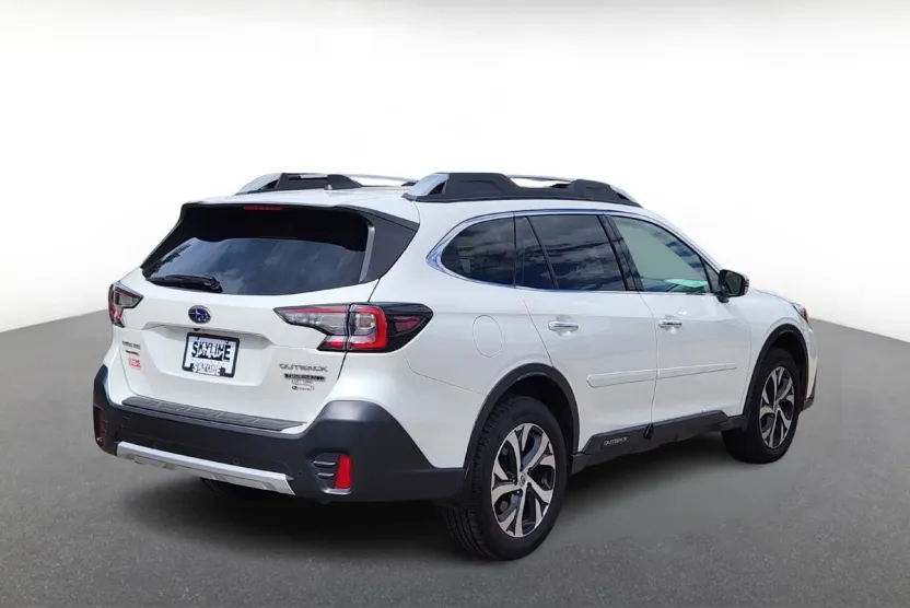 2020 Subaru Outback Touring XT photo 1