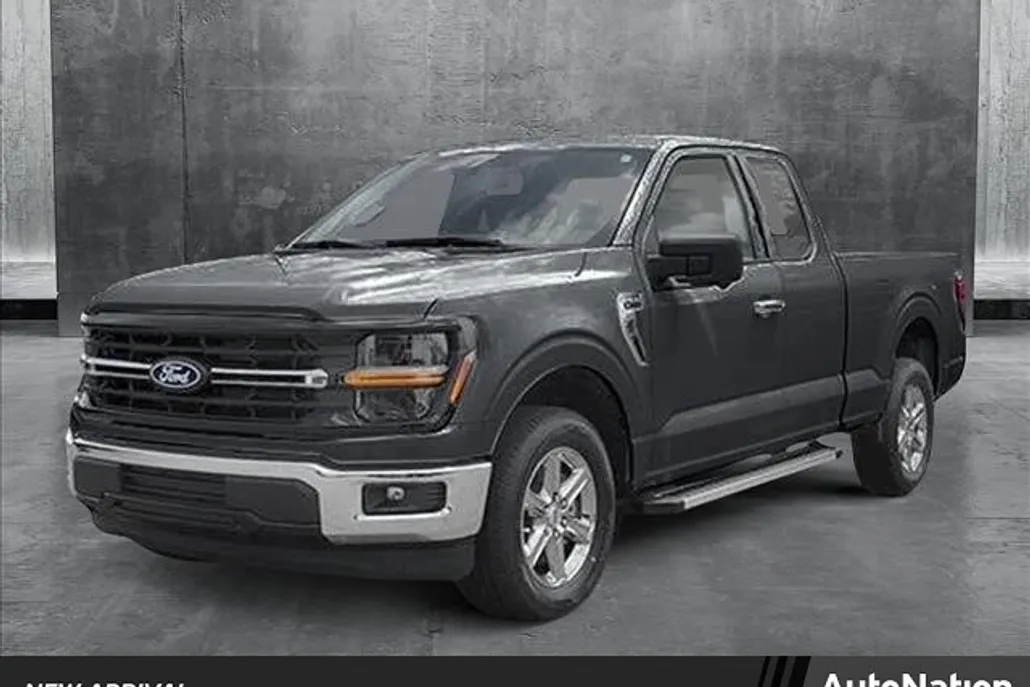 2025 Ford F-150 XLT photo 1